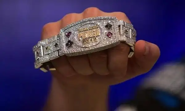 WSOP女性牌手纪录_女性牌手成就超越_德州扑克赛事冠军