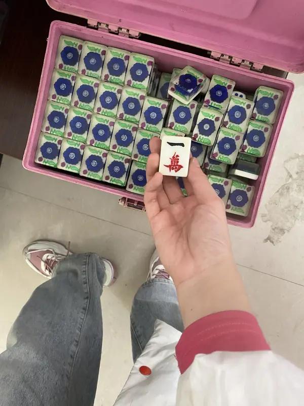 德州扑克raise策略目的_德州扑克手牌组合_德州扑克raise验牌错误